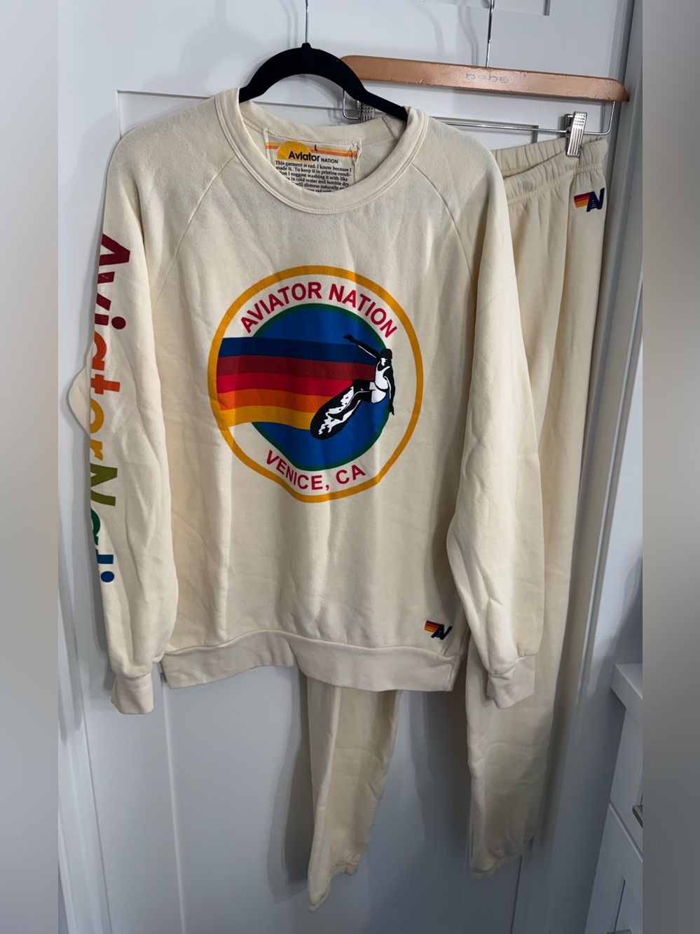 AVIATOR NATION SWEATSHIRT AND SWEATPANTS SET WHITE LARGE NWT